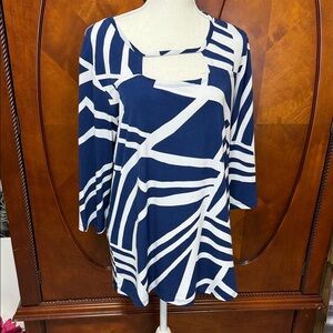CLARA SUNWOO Blue and White Patterned Top